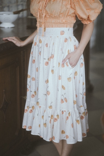 SPÓDNICA MALINY Z FALBANKĄ