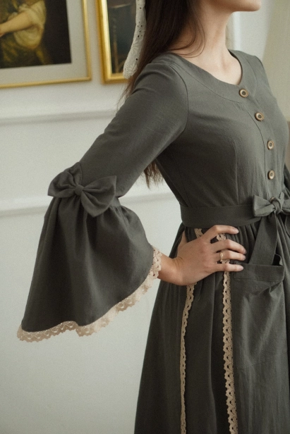 szałwiowa sukienka retro Ada stylizacja