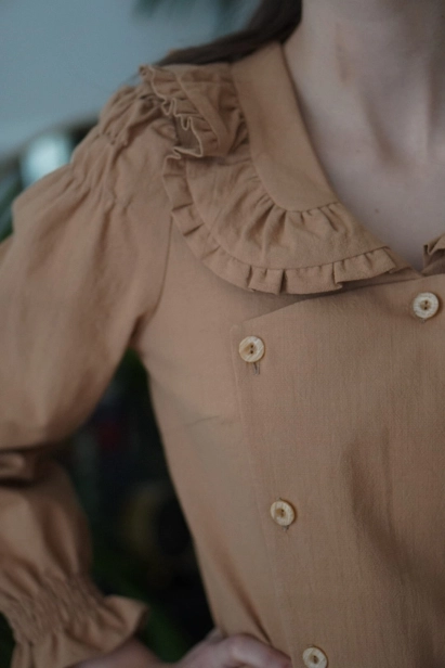 koszula retro Hazel camel z kołnierzykiem