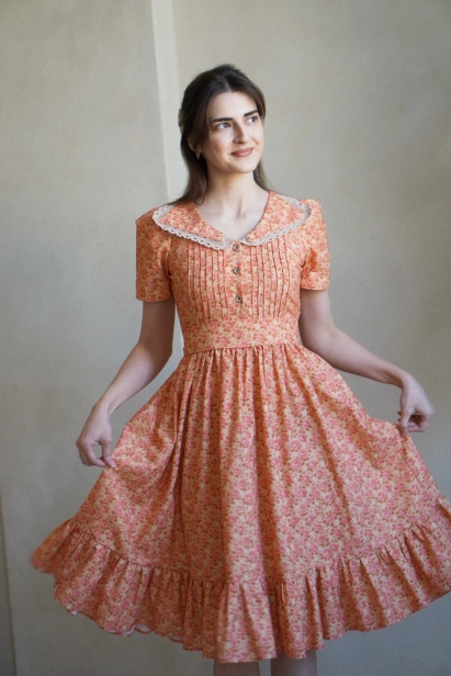 sukienka-regina-kwiaty-styl-retro