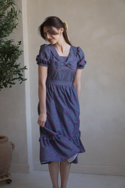 sukienka Dalia róże styl retro Miio