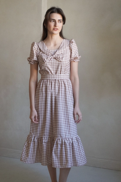 sukienka retro Dalia kratka stylizacja