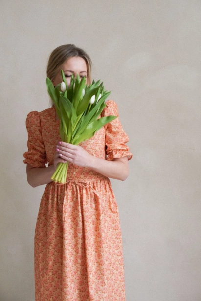 sukienka-anatolia-roze-lekki-material