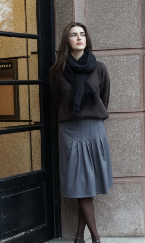 Wełniana spódnica midi