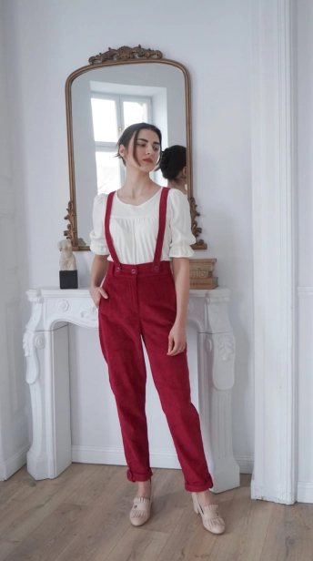 SZTRUKSOWE SPODNIE NA SZELKACH FUKSJA