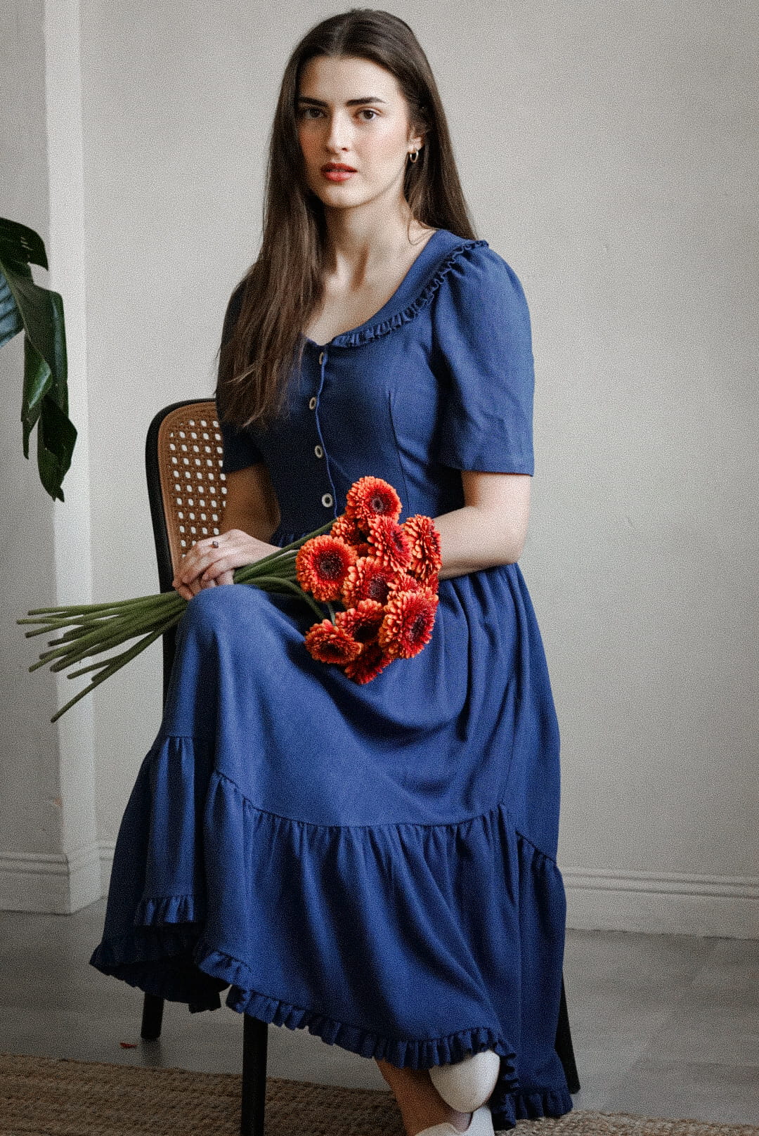 Sukienka spacerowa z falbanką